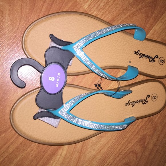 Privilege Size 8 Rhinestone Ladies Slippers - Picture 3 of 7